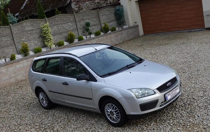 Ford Focus cena 7900 przebieg: 315000, rok produkcji 2005 z Zawidów małe 67